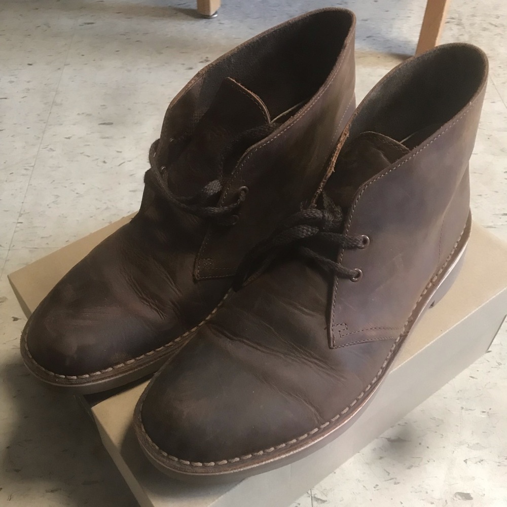 Clark’s Leather Chukka Boots SIZE 10